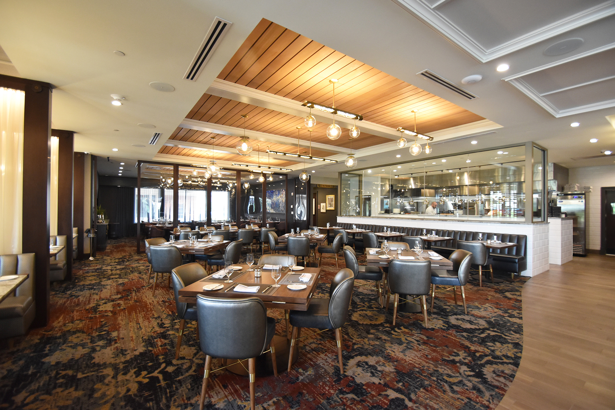 Jazzboline-3 Dining room at Jazzboline