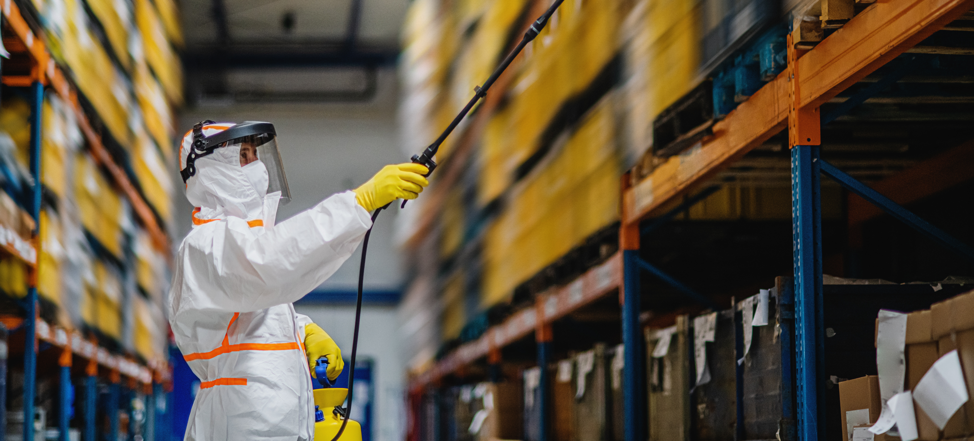 2 Essential Tips for Cleaning an Industrial Space