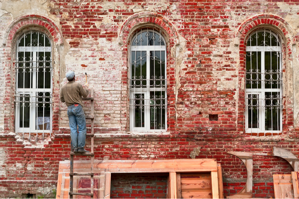 5 Steps Toward Brick Wall Restoration in Your Office